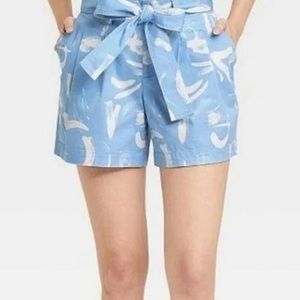 NWT A New Day Blue & White High Rise Front Pleated Belted Paperbag Shorts - 4